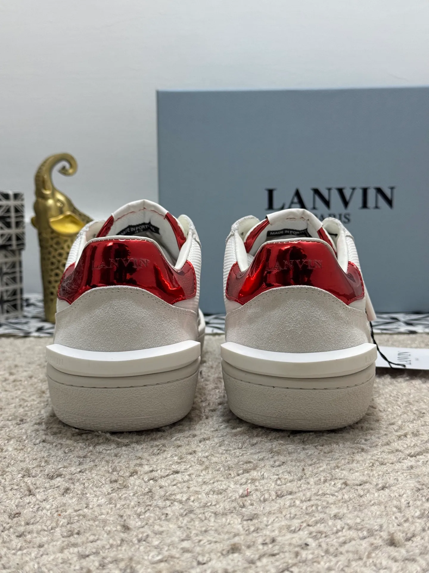 Men's men's shoes 💰520 [New style] 🦈🦈lanvin #LANVIN spring and summer series new colors ❤️‍🔥The latest lace-up fashionable casual Forrest Gump running shoes~bumpr high-quality couple 👫 series!! The latest trendy products of the season. Many bloggers have planted grass and purchased the original molds for customization. The uppers are nubuck leather. They are very versatile, fashionable and casual, and are comfortable to wear on the feet. Recommended! The original molds have clear logo rubber bottoms, which are non-slip and wear-resistant. Size: Female 36~40 Male 38-44 (45 customized